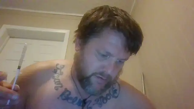 Snapshot of Buddy_Cuck chatting on October 23, 10:02 pm Buddy Cuck online show from October 23, 10:02 pm