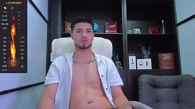 Snapshot of EdwardRoss_ chatting on January 5, 7:07 pm EdwardRoss  online show from January 5, 7:07 pm