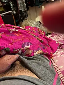 Snapshot of A6229 chatting on February 28, 10:17 pm A6229 online show from February 28, 10:17 pm