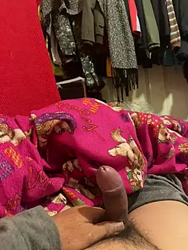 Snapshot of A6229 chatting on February 24, 1:42 pm A6229 online show from February 24, 1:42 pm