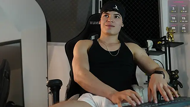 Max cortes1 online show from September 16, 1:39 am