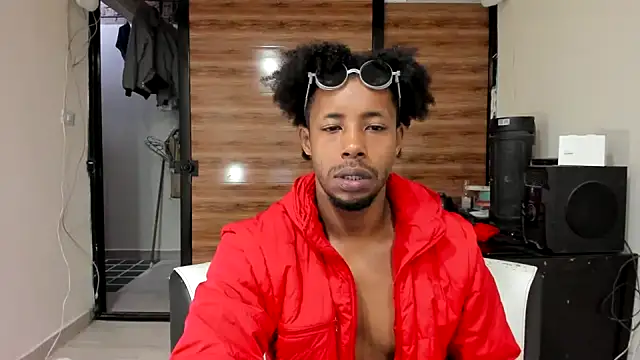 Snapshot of AlejoKhalifa_ chatting on January 25, 11:44 am AlejoKhalifa  online show from January 25, 11:44 am