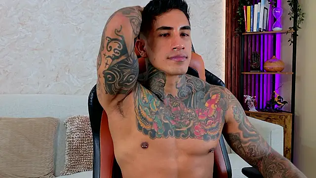 AdanReilly online show from March 14, 8:27 pm