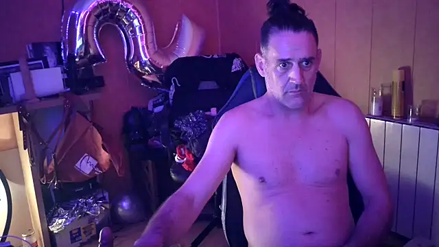 Lia Y PatrickX online show from December 12, 2:26 am