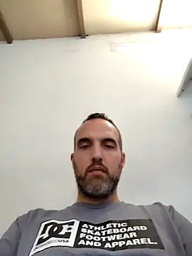 leon3875 online show from November 26, 3:37 pm