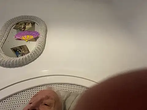 Bossinmidd12 online show from February 8, 10:51 pm