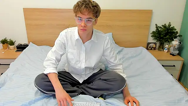 Fandi 777 online show from December 23, 2:39 pm