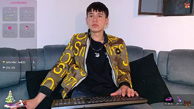 Mr daren  online show from December 20, 9:00 pm