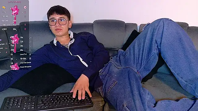 Mr daren  online show from November 27, 7:50 pm