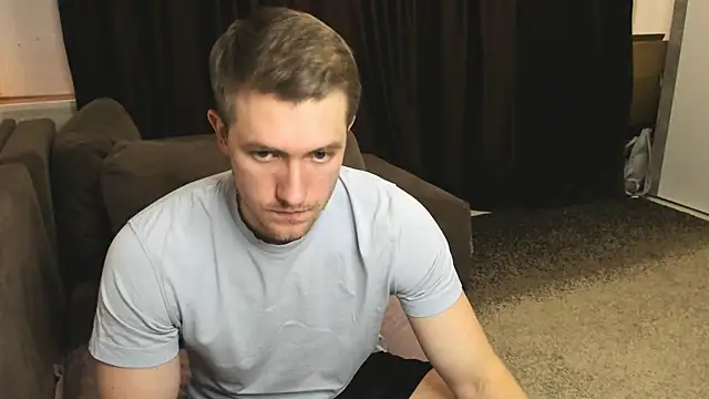 Snapshot of EthanPinkman chatting on March 5, 8:10 am EthanPinkman online show from March 5, 8:10 am