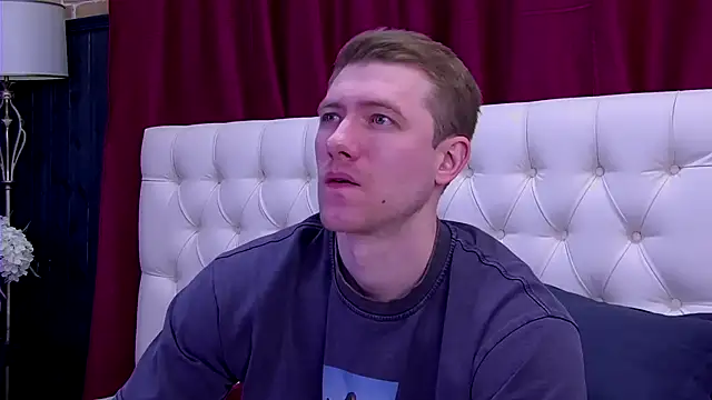 Snapshot of EthanPinkman chatting on September 28, 3:48 am EthanPinkman online show from September 28, 3:48 am