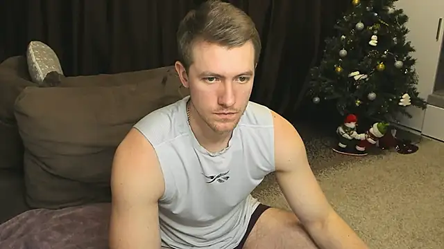 Snapshot of EthanPinkman chatting on January 14, 8:31 am EthanPinkman online show from January 14, 8:31 am