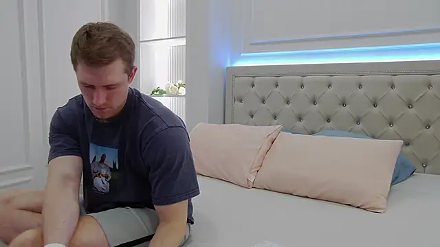 Snapshot of EthanPinkman chatting on September 21, 4:45 am EthanPinkman online show from September 21, 4:45 am