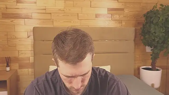 Snapshot of EthanPinkman chatting on October 2, 5:11 am EthanPinkman online show from October 2, 5:11 am