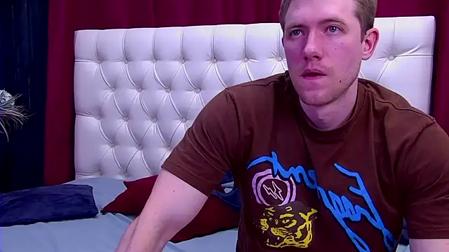 Snapshot of EthanPinkman chatting on September 15, 4:25 am EthanPinkman online show from September 15, 4:25 am