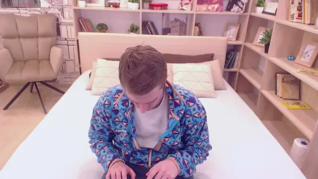 Snapshot of EthanPinkman chatting on March 10, 3:01 am EthanPinkman online show from March 10, 3:01 am