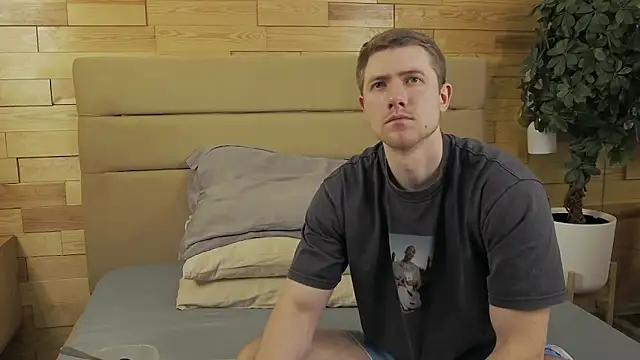 Snapshot of EthanPinkman chatting on October 15, 4:31 am EthanPinkman online show from October 15, 4:31 am