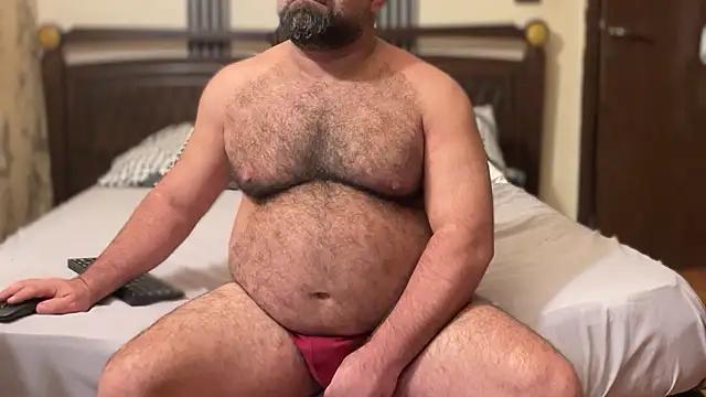 HAIRY ARAB SULTAN online show from August 8, 10:39 pm