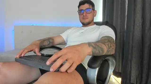 Teilor Creed online show from March 24, 7:29 pm