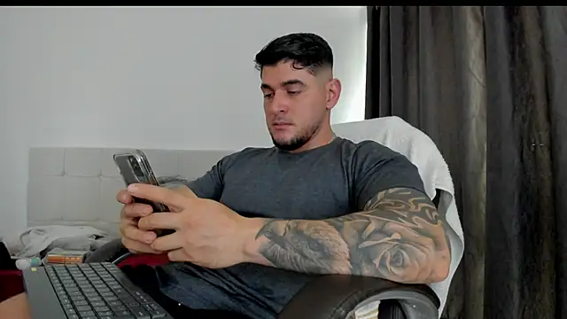 Teilor Creed online show from November 20, 7:23 pm