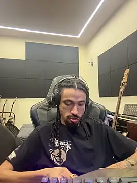 hotcamboy420 online show from January 14, 4:06 am