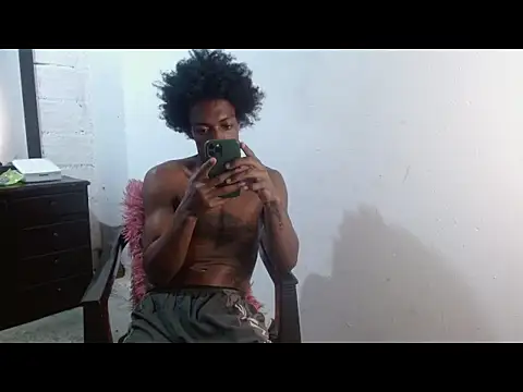 Larry-n-clouds online show from May 27, 1:57 am