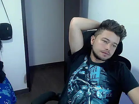 Snapshot of JOHANLEON1 chatting on September 26, 2:48 pm JOHANLEON1 online show from September 26, 2:48 pm