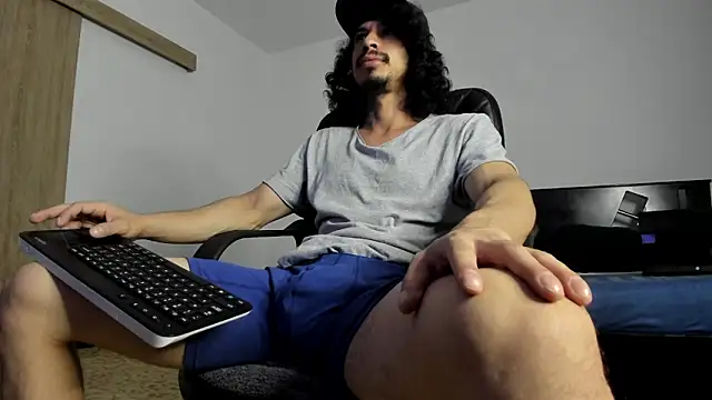 TristanWoods online show from March 11, 9:05 am