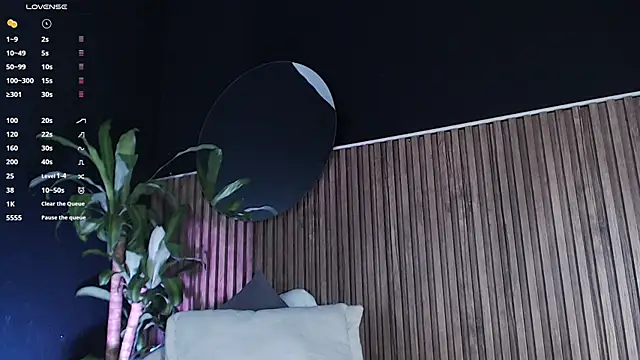 Snapshot of DilanJonnes_ chatting on January 6, 10:26 pm DilanJonnes  online show from January 6, 10:26 pm