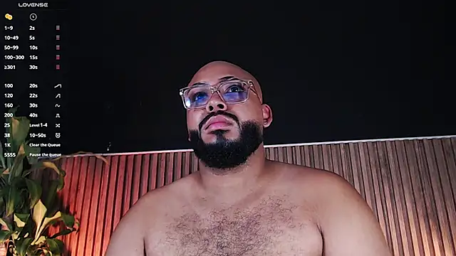 Snapshot of DilanJonnes_ chatting on March 18, 10:48 pm DilanJonnes  online show from March 18, 10:48 pm