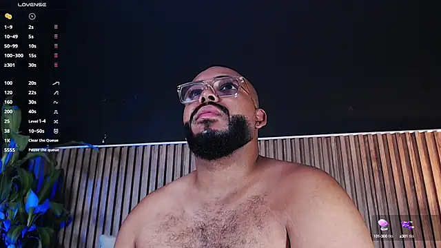 Snapshot of DilanJonnes_ chatting on March 6, 9:53 pm DilanJonnes  online show from March 6, 9:53 pm