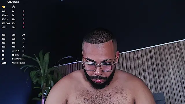 Snapshot of DilanJonnes_ chatting on January 9, 9:47 pm DilanJonnes  online show from January 9, 9:47 pm