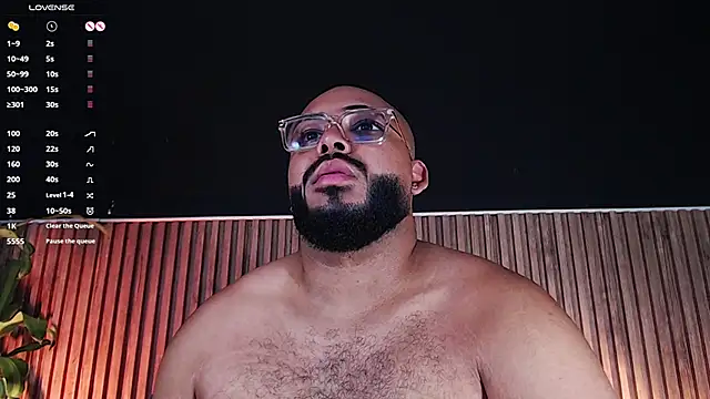 Snapshot of DilanJonnes_ chatting on March 17, 10:51 pm DilanJonnes  online show from March 17, 10:51 pm