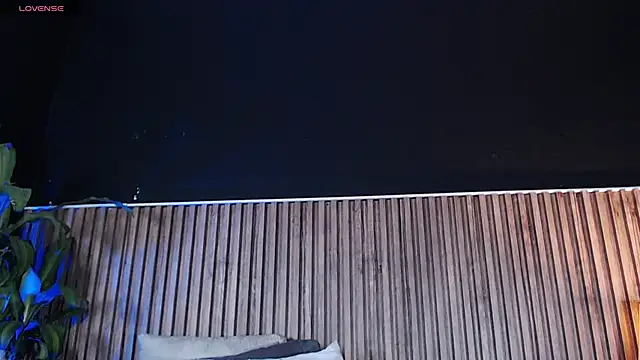 Snapshot of DilanJonnes_ chatting on March 5, 2:25 am DilanJonnes  online show from March 5, 2:25 am