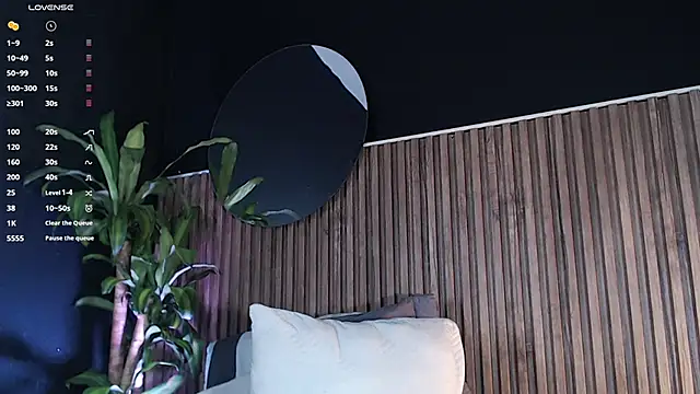 Snapshot of DilanJonnes_ chatting on December 27, 1:00 am DilanJonnes  online show from December 27, 1:00 am