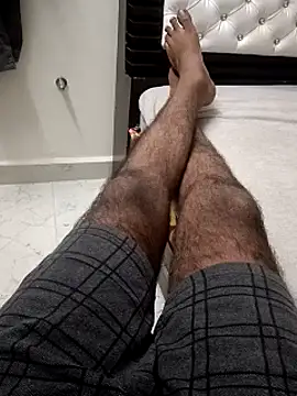 Snapshot of You_are__mine_ chatting on December 30, 4:51 pm You are  mine  online show from December 30, 4:51 pm