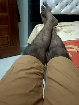 Snapshot of You_are__mine_ chatting on February 21, 7:33 am You are  mine  online show from February 21, 7:33 am