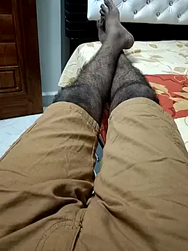 Snapshot of You_are__mine_ chatting on February 20, 8:06 am You are  mine  online show from February 20, 8:06 am