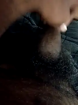 Snapshot of You_are__mine_ chatting on October 11, 8:40 am You are  mine  online show from October 11, 8:40 am