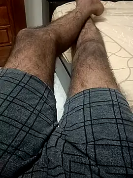 Snapshot of You_are__mine_ chatting on February 10, 2:05 pm You are  mine  online show from February 10, 2:05 pm