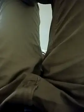 Snapshot of You_are__mine_ chatting on September 23, 8:57 am You are  mine  online show from September 23, 8:57 am