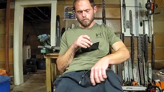 Bigoleslong98765 online show from October 12, 5:23 am