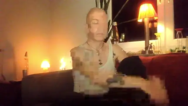 SHARPSkinhead online show from October 24, 10:33 pm