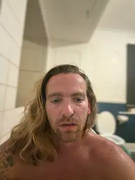 Snapshot of terryhawk chatting on October 19, 6:33 pm terryhawk online show from October 19, 6:33 pm