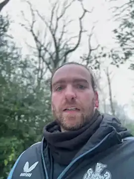 Snapshot of terryhawk chatting on January 8, 3:39 pm terryhawk online show from January 8, 3:39 pm