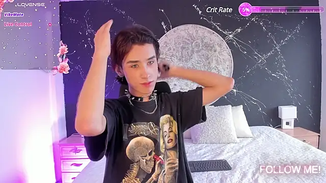 Snapshot of JasperCooper_ chatting on December 6, 1:11 pm JasperCooper  online show from December 6, 1:11 pm