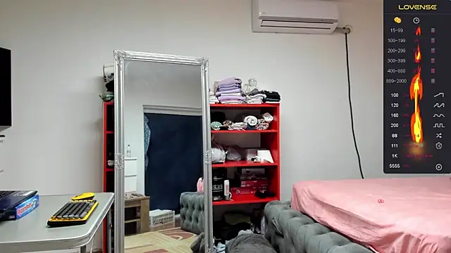 supermanboy94 online show from January 25, 3:30 am