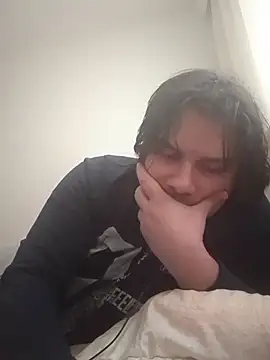 raducelfrumos99 online show from March 22, 2:22 pm