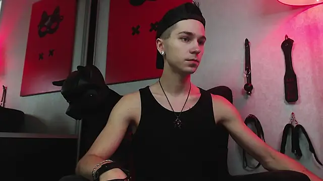 Snapshot of Joseph__Quinn chatting on February 1, 11:21 am Joseph  Quinn online show from February 1, 11:21 am