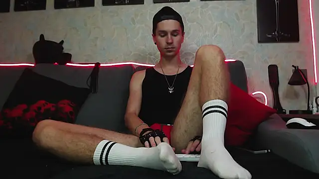 Snapshot of Joseph__Quinn chatting on March 4, 8:02 am Joseph  Quinn online show from March 4, 8:02 am